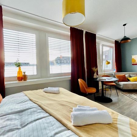 Klassen Stay - Exklusives Apartment Am Hbf - Kueche, Netflix, Kingsizebett Coblenza Exterior foto