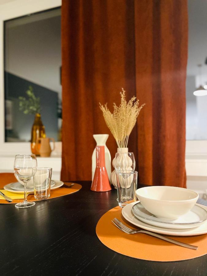 Klassen Stay - Exklusives Apartment Am Hbf - Kueche, Netflix, Kingsizebett Coblenza Exterior foto