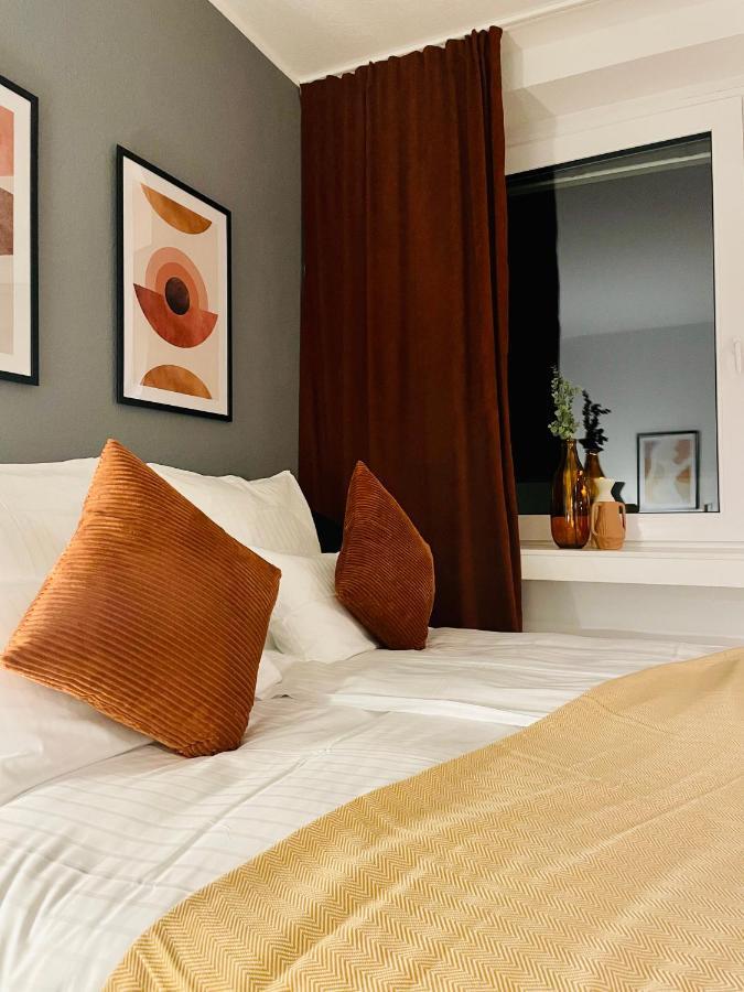 Klassen Stay - Exklusives Apartment Am Hbf - Kueche, Netflix, Kingsizebett Coblenza Exterior foto